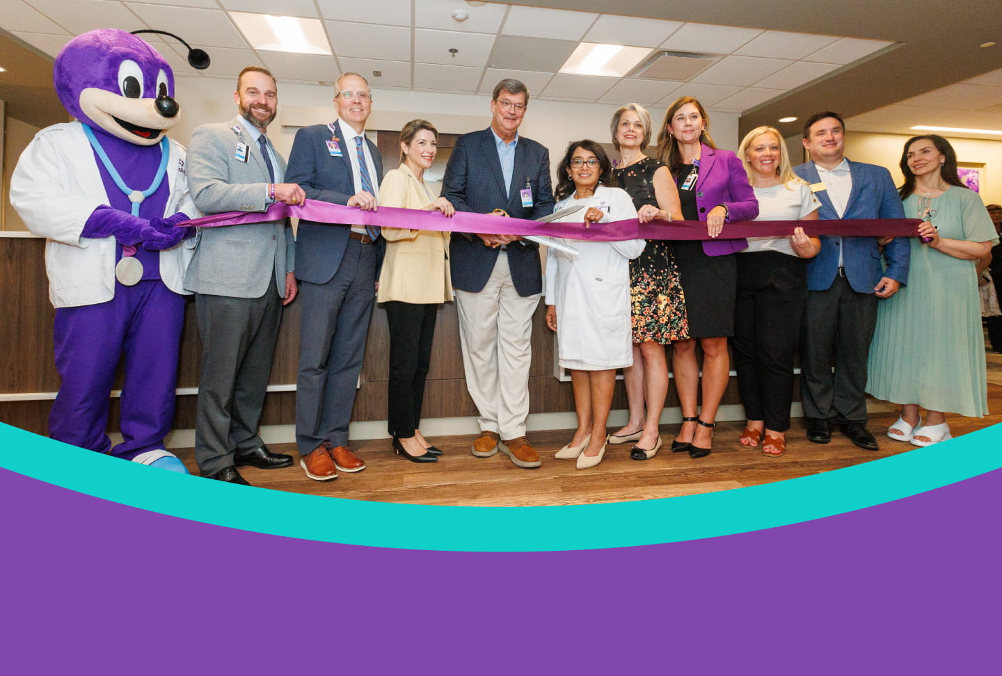 Group at ribbon cutting