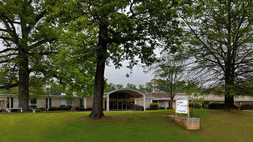 The front entrance of Wellstar Sylvan Grove Hospital